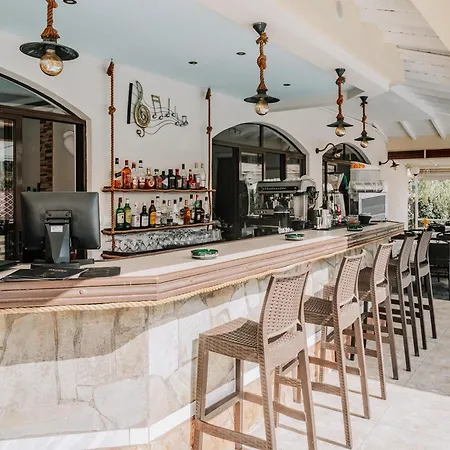 Hotel Maltezos Gouvia